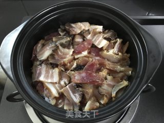 三腊煲仔饭的做法步骤：7