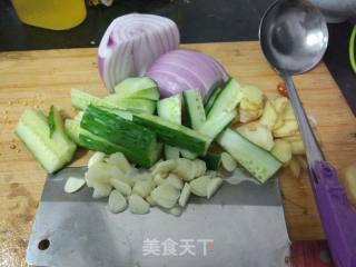 蒜蓉小龙虾的做法步骤：2