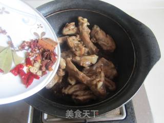 红烧鸭锁骨的做法步骤：4