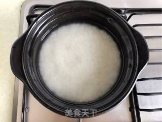 腊味煲仔饭的做法步骤：1