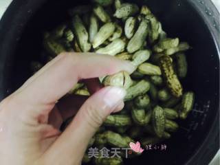 盐水花生的做法步骤：2