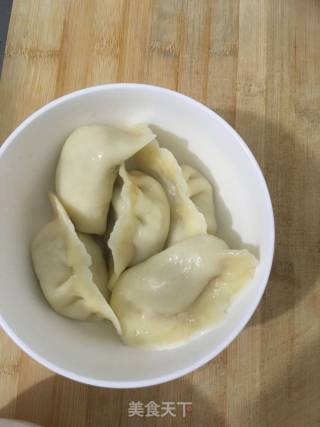 酸汤水饺的做法步骤：4