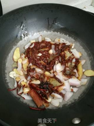 正宗红烧牛肉面的做法步骤：8
