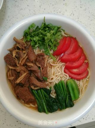 正宗红烧牛肉面的做法步骤：17