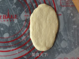 香葱培根沙拉面包的做法步骤：7
