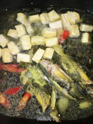 黄骨鱼豆腐汤的做法步骤：4