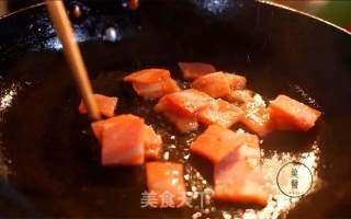 水果迈斯林配培根鸡蛋卷的做法步骤：2