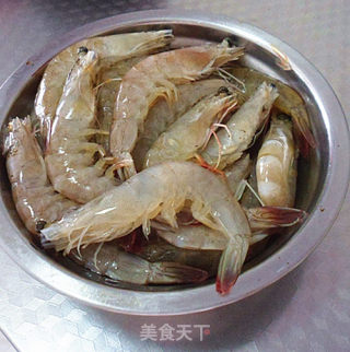 油爆虾的做法步骤：1