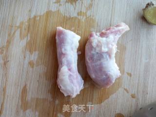 麻辣鸡脖的做法步骤：1