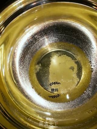 戚风蛋糕（6寸）的做法步骤：6