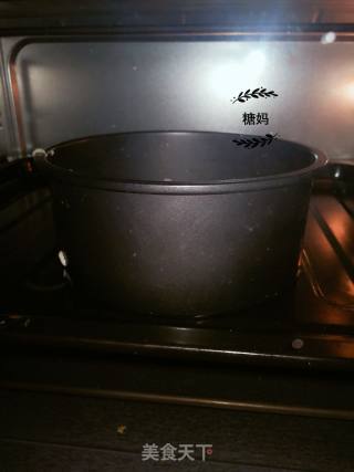 戚风蛋糕（6寸）的做法步骤：13
