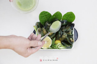泰式柠檬香茅蒸贻贝的做法步骤：3