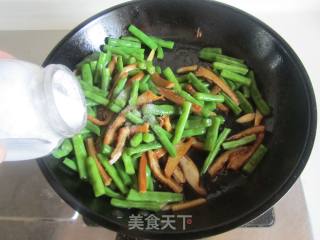 四季豆炒牛肚丝的做法步骤：8