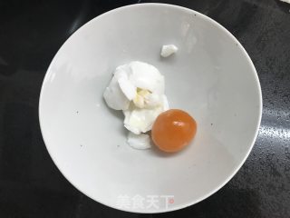 蛋黄虾仁豆腐的做法步骤：2