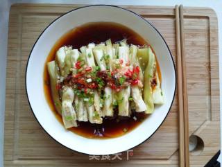 小清新凉拌茄子的做法步骤：1