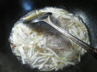 榨菜丝肉丝蒲瓜汤的做法步骤：3