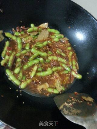 香辣毛豆的做法步骤：8