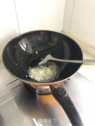 培根蛋炒饭的做法步骤：3