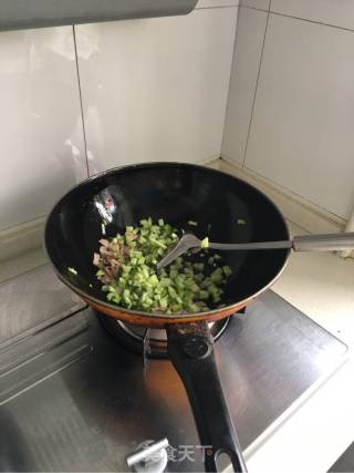 培根蛋炒饭的做法步骤：5