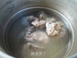 蒲瓜筒骨汤的做法步骤：6