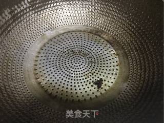 大辣椒炒肉的做法步骤：2