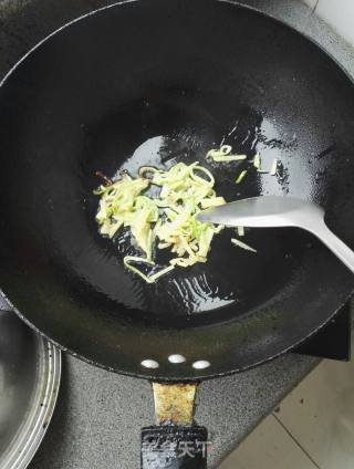 茄子豆角锅饼(纯正妈妈菜)的做法步骤：3