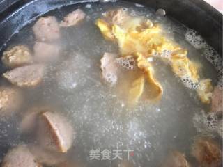 土豆家【绵的N种变形】之【肉丸摊蛋青菜面】的做法步骤：7