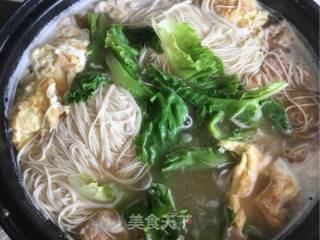 土豆家【绵的N种变形】之【肉丸摊蛋青菜面】的做法步骤：10