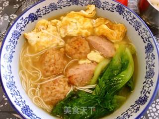 土豆家【绵的N种变形】之【肉丸摊蛋青菜面】的做法步骤：11