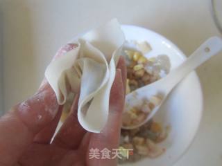 玉米虾仁馄饨的做法步骤：9