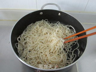 鸡毛菜肉丝炒面的做法步骤：6