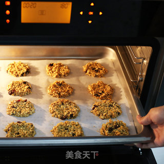 办公室必备小零食——低脂燕麦小饼的做法步骤：9