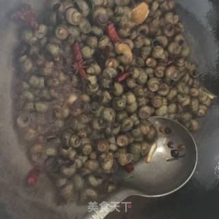 酱爆螺蛳的做法步骤：6