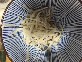 杏鲍菇拌黄瓜的做法步骤：4