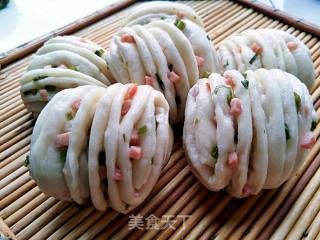 香葱火腿小花卷的做法步骤：16