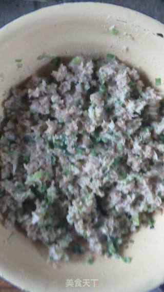 油梭子饼的做法步骤：1