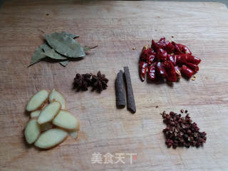 腐竹牛腩煲的做法步骤：5
