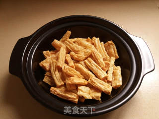 腐竹牛腩煲的做法步骤：11