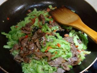 苦瓜炒牛肉的做法步骤：10