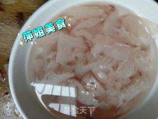 酸菜鱼片味美鲜香的做法步骤：4