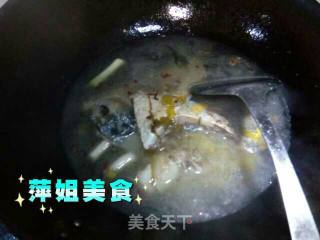 酸菜鱼片味美鲜香的做法步骤：9