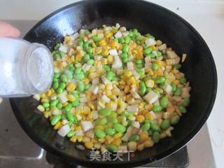 玉米毛豆炒杏鲍菇丁的做法步骤：7