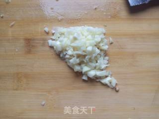 蒜末豆角的做法步骤：2