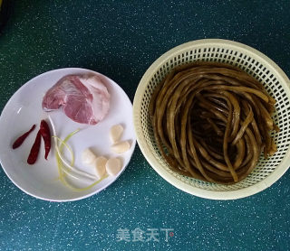 肉末酸豆角的做法步骤：1
