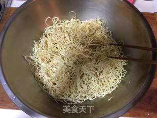 牛肉豆角蒸面的做法步骤：5