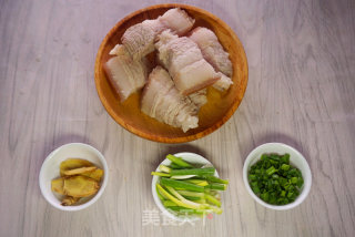 茶香红烧肉的做法步骤：2