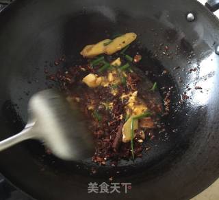 爆炒花甲的做法步骤：4