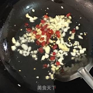 油焖虾的做法步骤：3