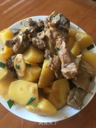 土豆烧排骨的做法步骤：7
