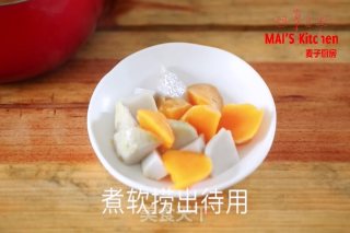 夏日冰品！周末来做芋头红薯蜜豆牛奶冰！的做法步骤：3